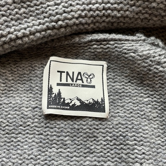 Aritzia TNA Sea to Sky Lambswool Zip Cardigan -Small fit! - Picture 10 of 12